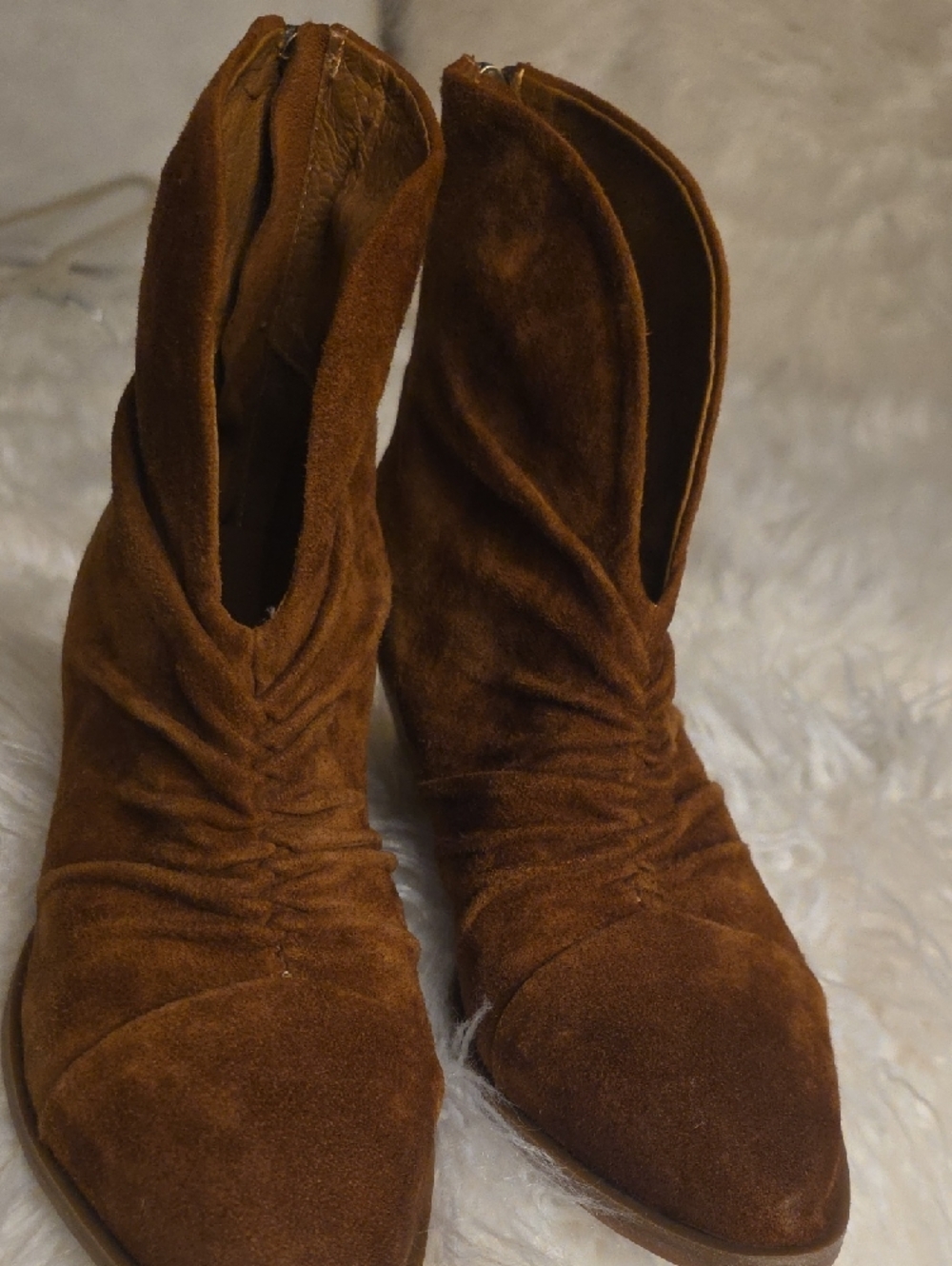 Antelope Brown Suede Ruffled Ankle Bootie Size 38 EU 2.5 Inches Heel NWOT - Picture 4 of 15